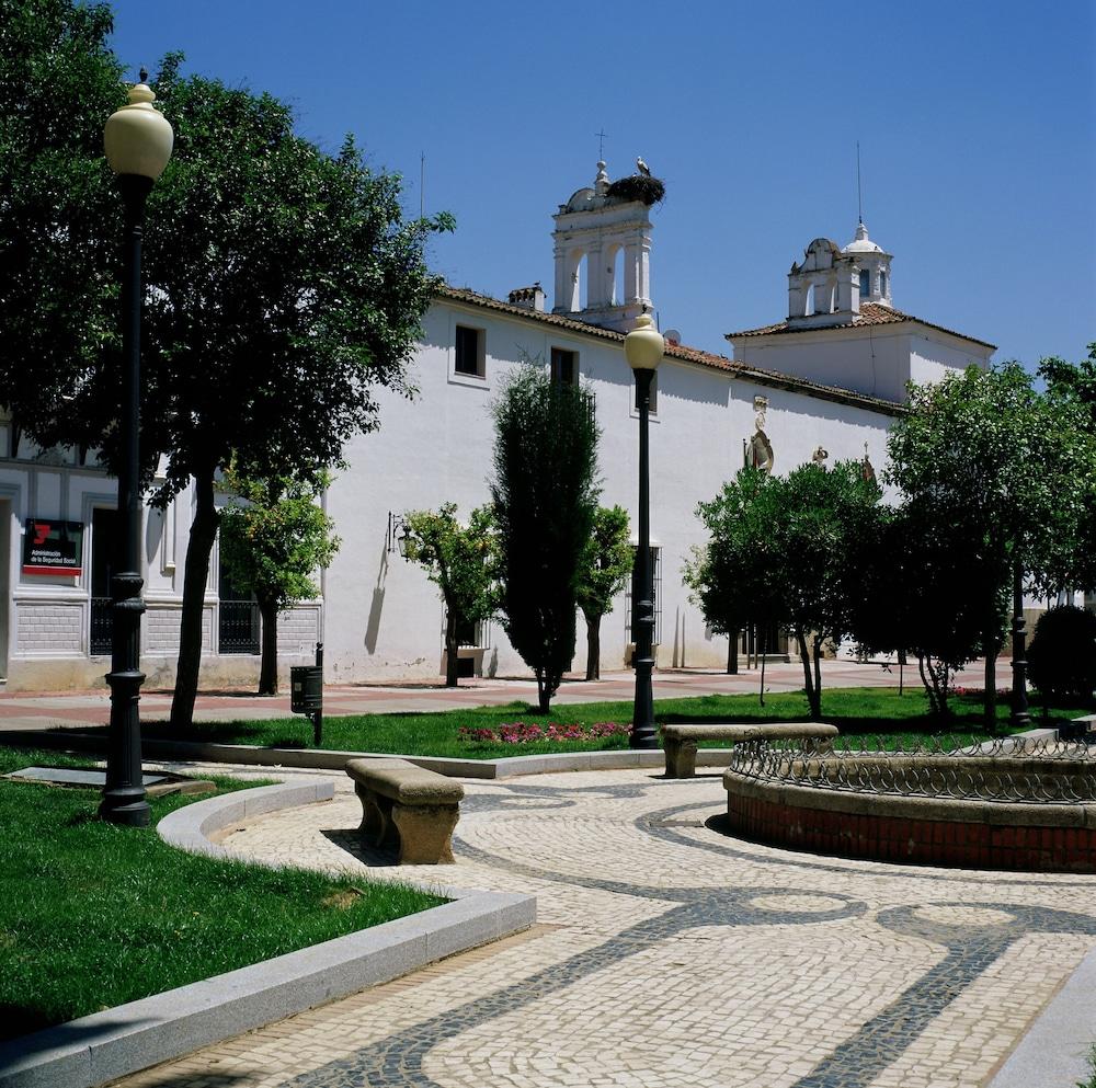 Parador De Mérida Exterior foto