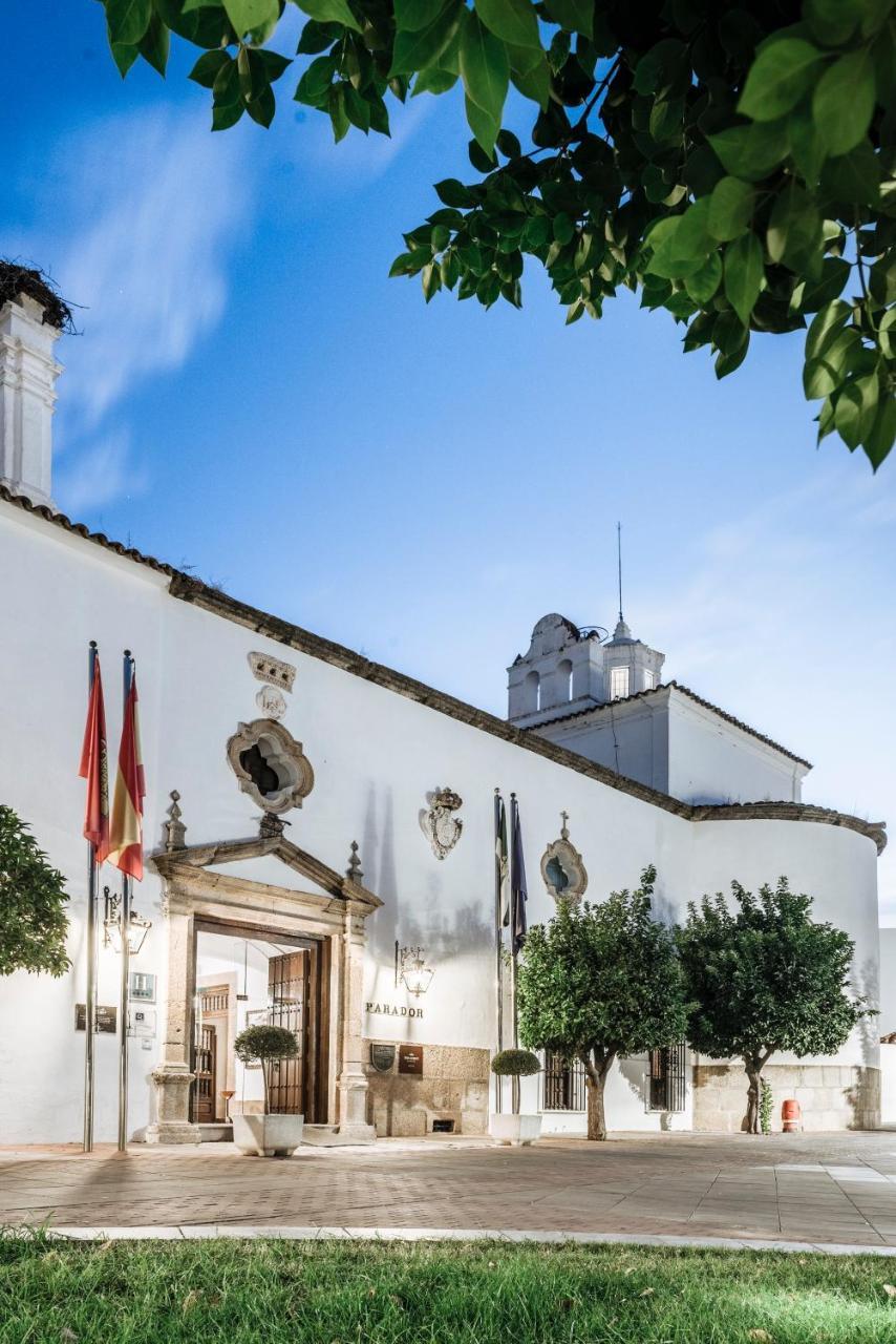 Parador De Mérida Exterior foto